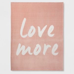 love more Throw Blanket